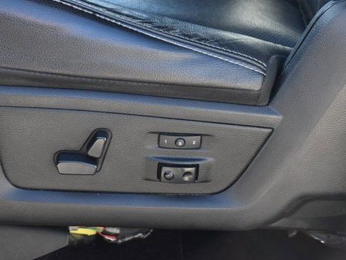 Used 2018 RAM 2500 Power Wagon w/ Leather & Luxury Group image 17