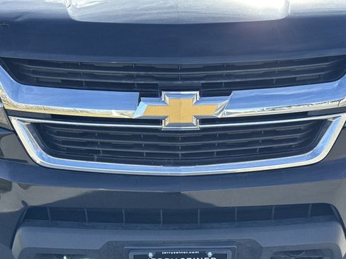 Used 2018 Chevrolet Colorado LT image 9