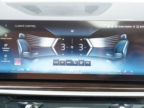 New 2026 BMW X5 sDrive40i w/ M Sport Package RWD image 16