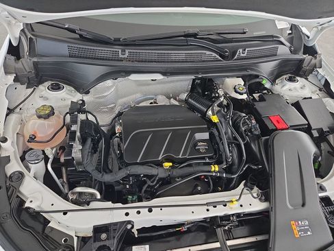 Used 2025 Buick Envista Sport Touring image 34