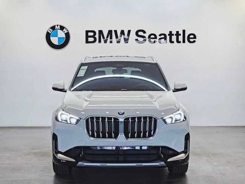 Used 2025 BMW X1 xDrive28i w/ Convenience Package AWD/4WD image 6