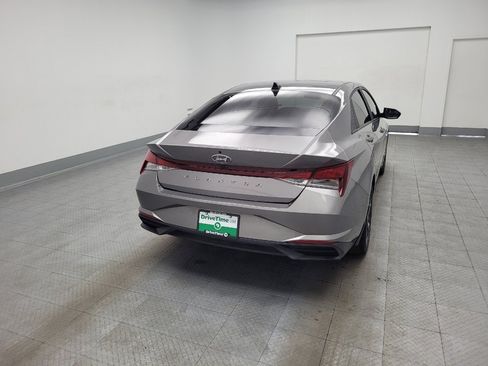 Used 2023 Hyundai Elantra SEL w/ Convenience Package FWD image 7