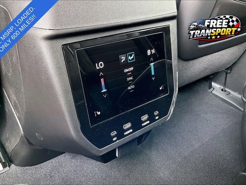 Used 2026 GMC Yukon XL Denali Ultimate AWD/4WD image 30