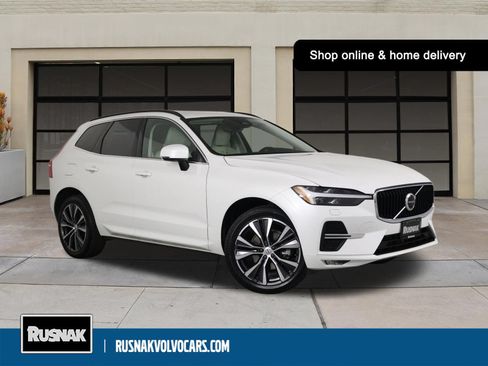 Certified 2022 Volvo XC60 B5 Momentum w/ Climate Package FWD image 1