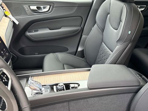 New 2026 Volvo XC60 B5 Plus w/ Climate Package image 20