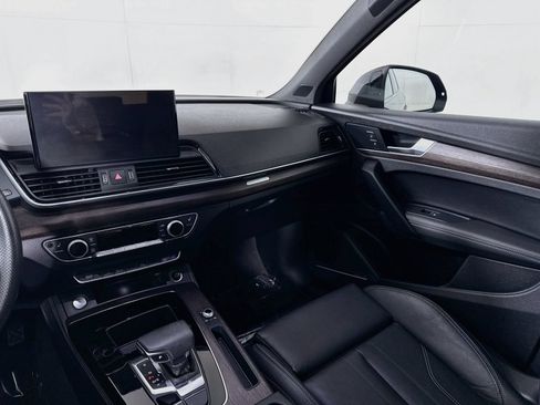 Certified 2024 Audi Q5 e Premium Plus AWD/4WD image 23