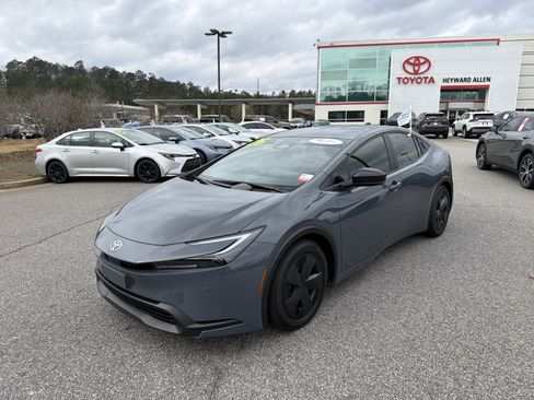 Certified 2026 Toyota Prius LE image 22