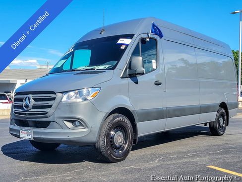Used 2022 Mercedes-Benz Sprinter 2500 image 1