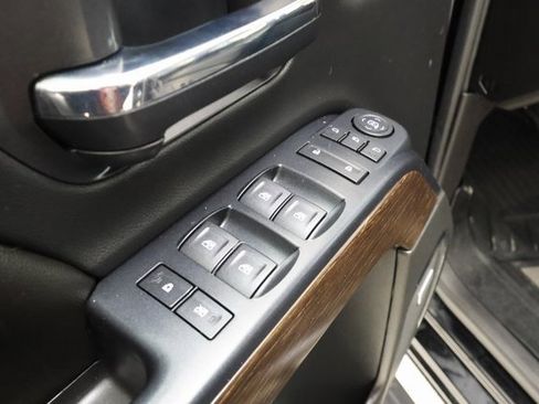 Used 2017 GMC Sierra 1500 Denali w/ Denali Ultimate Package image 9