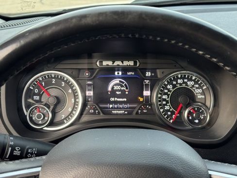 Used 2022 RAM 1500 Laramie image 32