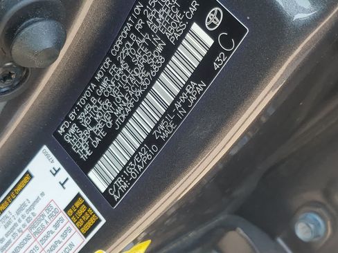 Used 2019 Toyota Prius Limited w/ Premium Convenience Package FWD image 28