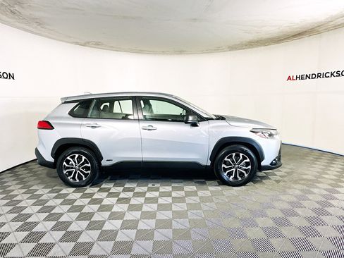 Used 2024 Toyota Corolla Cross S image 2