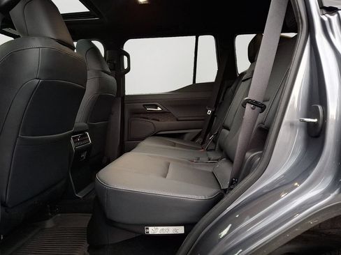 Used 2024 Lexus GX 550 w/ Accessory Package (2T) AWD/4WD image 8