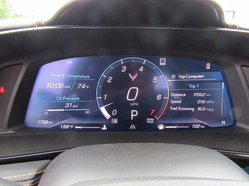 Used 2022 Chevrolet Corvette Stingray Preferred Cpe w/ Z51 Performance Package RWD image 19
