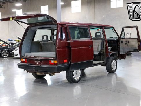 Used 1989 Volkswagen Vanagon image 11