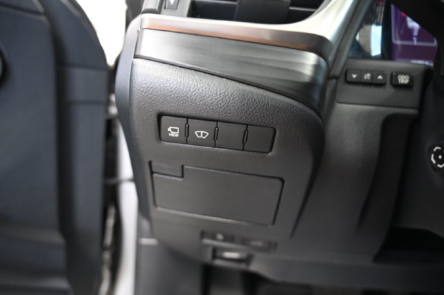 Used 2019 Lexus ES 350 w/ Accessory Package 2 FWD image 27