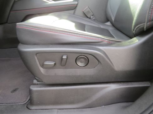 Certified 2022 Chevrolet Suburban RST w/ Luxury Package image 18