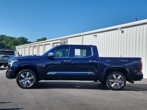 Used 2024 Toyota Tundra Capstone AWD/4WD image 2