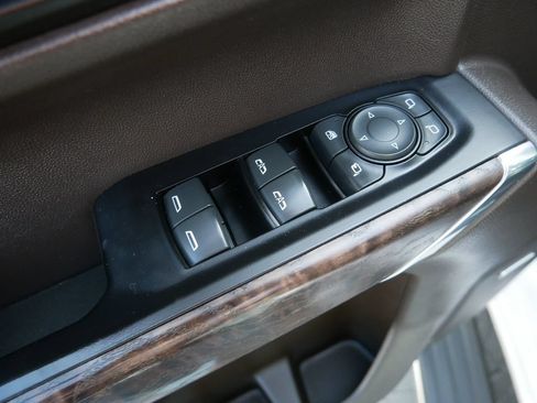 Used 2019 GMC Sierra 1500 Denali w/ Denali Ultimate Package AWD/4WD image 18