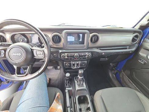 Used 2019 Jeep Wrangler Sport S image 12