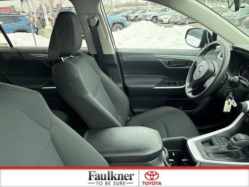 Used 2025 Toyota RAV4 LE image 21