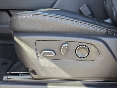 New 2026 GMC Sierra 2500 Denali w/ Denali Reserve Package image 17