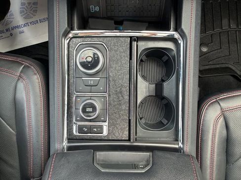 Used 2024 Ford Expedition Max Limited image 27