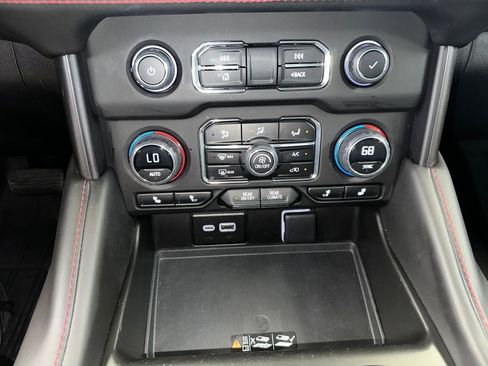 Used 2023 Chevrolet Suburban RST w/ Sport Performance Package image 16