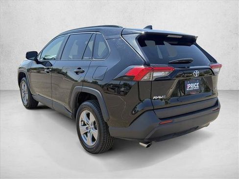 Used 2025 Toyota RAV4 XLE FWD image 8