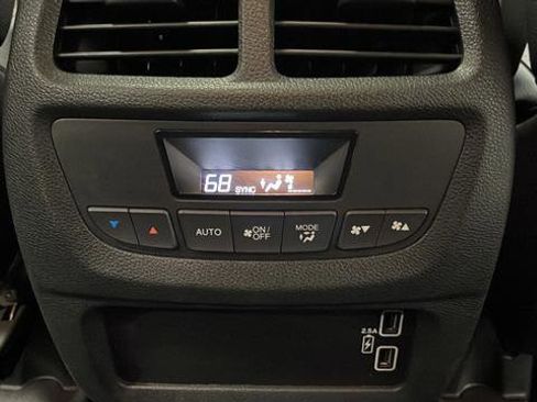 Used 2022 Honda Pilot TrailSport image 36