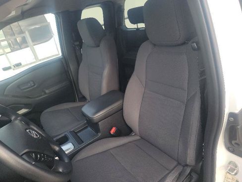 Used 2022 Nissan Frontier S RWD image 10