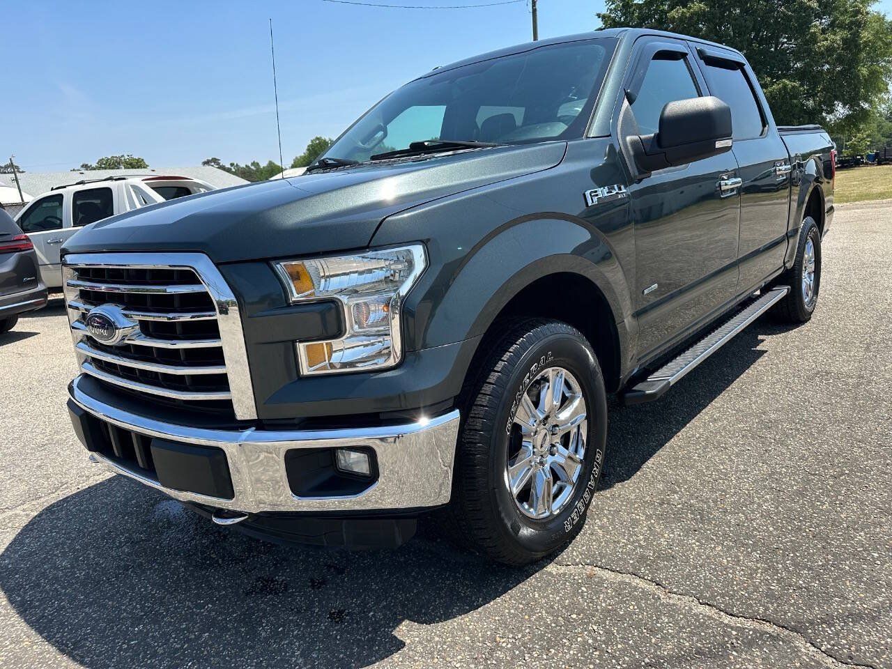 Used 2015 Ford F150 XLT w/ Equipment Group 301A Mid AWD/4WD image 8