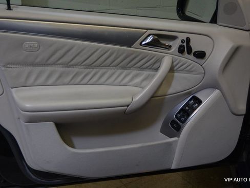 Used 2005 Mercedes-Benz C 55 AMG Sedan image 7