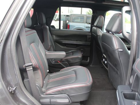 Used 2023 Ford Expedition Limited AWD/4WD image 13