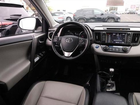 Certified 2018 Toyota RAV4 Limited image 23
