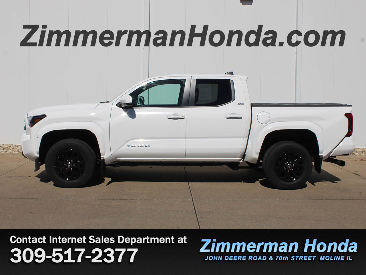 Used 2025 Toyota Tacoma SR5 w/ SR5 Upgrade Package AWD/4WD image 22