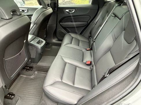 Certified 2023 Volvo XC60 B5 Plus w/ Climate Package AWD/4WD image 21