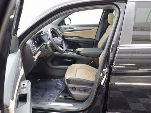 New 2026 Volkswagen Atlas Cross Sport SE image 6