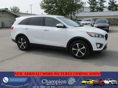 Used 2016 Kia Sorento EX AWD/4WD image 3