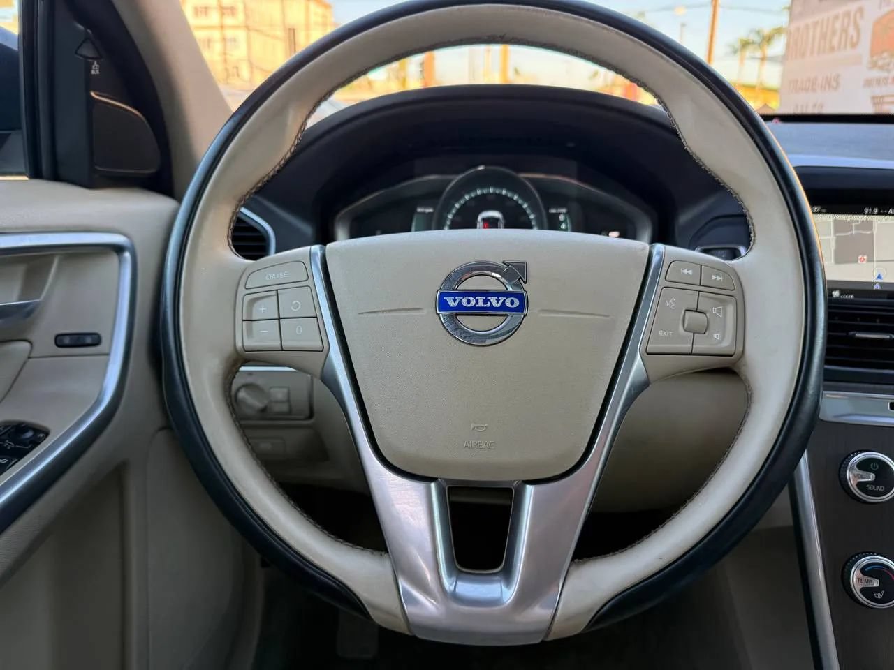 Used 2015 Volvo XC60 T5 AWD/4WD image 33