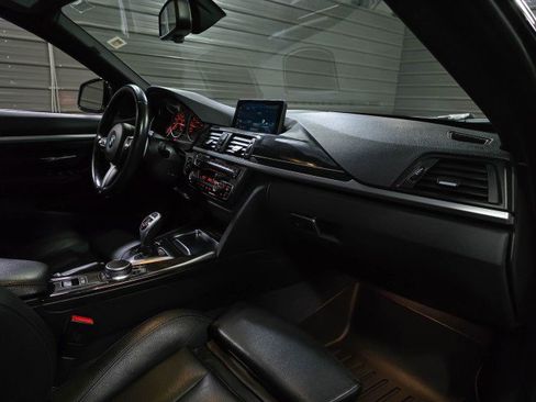 Used 2017 BMW 430i xDrive Convertible image 12