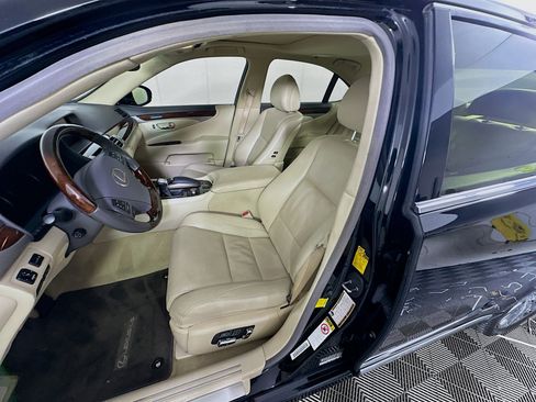 Used 2013 Lexus LS 460 image 13