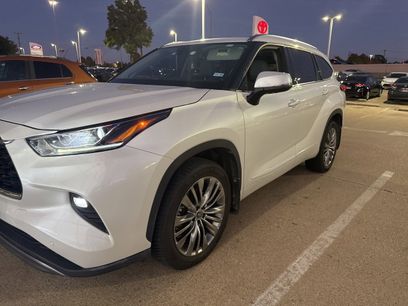 Used 2022 Toyota Highlander Platinum