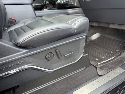 Used 2025 Ford F350 Platinum image 24