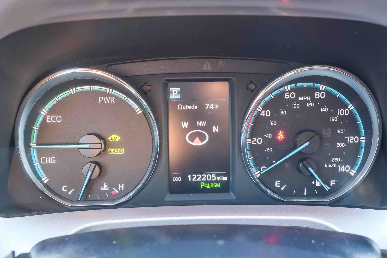 Used 2016 Toyota RAV4 Limited AWD/4WD image 25