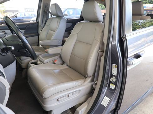 Used 2016 Honda Odyssey EX-L image 13