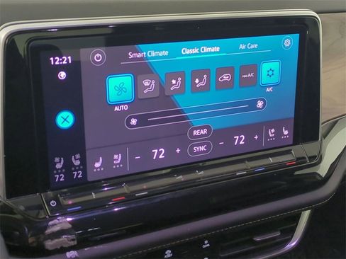 Used 2024 Volkswagen Atlas SE image 11