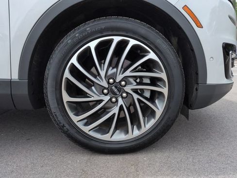 Used 2020 Lincoln Nautilus Reserve w/ Equipment Group 201A AWD/4WD image 13
