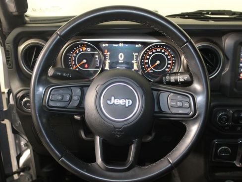 Used 2020 Jeep Wrangler Sport image 15