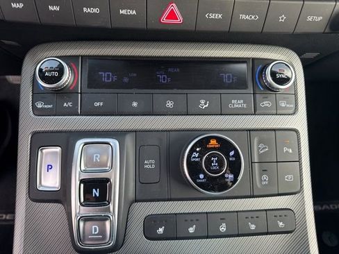 Used 2024 Hyundai Palisade SEL AWD/4WD image 15